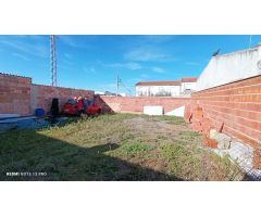 ¡¡ SOLAR URBANO HACIENDO ESQUINA EN LA GRANJUELA, PEÑARROYA-PUEBLONUEVO!!