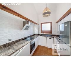 P127 - Apartamebto de 3 habitaciones con vistas al mar