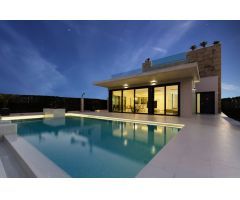 VILLAS DE OBRA NUEVA A 250 m DE LA PLAYA EN CAMPOAMOR