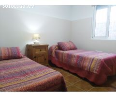 CASA  CHALET EN  PLAYA DE LOS LOCOS .