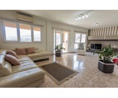 PISO DE 5 HABITACIONES EN RADAZUL, CON 3 PLAZAS DE GARAJE