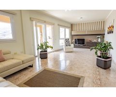 PISO DE 5 HABITACIONES EN RADAZUL, CON 3 PLAZAS DE GARAJE