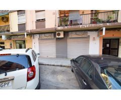 ATENCION INVERSORES¡¡ LOCAL COMERCIAL EN VENTA CON 2 ESCAPARATES A LA CALLE!!!