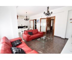 ESPECTACULAR VIVIENDA CON TERRAZA TOTALMENTE AMUEBLADA Y EQUIPADA