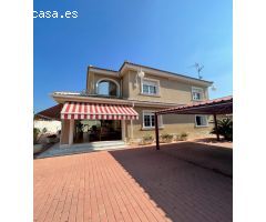 Magnifico chalet en La Marina!