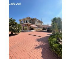 Magnifico chalet en La Marina!