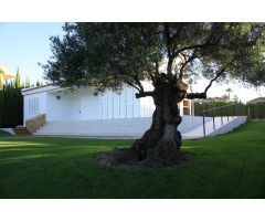 Exclusivo chalet moderno en primera línea de Alenda Golf