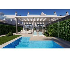 Villas de lujo de nueva construcción frente al mar en Los Alcázares