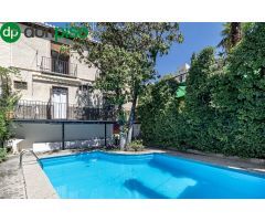 CARMEN CON ESPECTACULAR JARDIN Y PISCINA