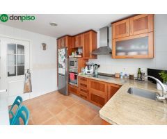 Mágnifica casa adosada en venta o alquiler