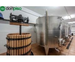 ESPECTACULAR FINCA  EN DUDAR
