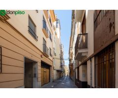 PLAZA DE GARAJE JUNTO A ALHAMAR Y CORTE INGLÉS.