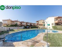 Fantástica casa en pleno paseo marítimo de Salobreña.
