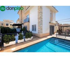 Espectacular casa junto al C.C. Serrallo