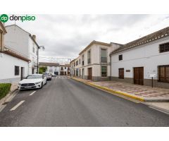 Adosado en Venta en Valderrubio, Granada
