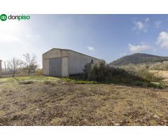 ¡OPORTUNIDAD! PARCELA RÚSTICA CON NAVE