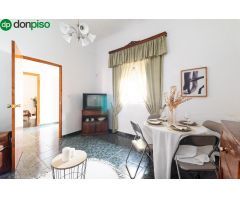 CASA DE PUEBLO EN ZUJAIRA