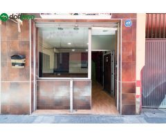 OPORTUNIDAD DE LOCAL COMERCIAL CON POSIBILIDADES DE CAMBIO DE USO A VIVIENDA