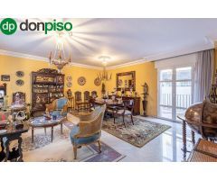 Dos casas juntas en una, casa Premium de 8 habitaciones, 5 baños y ascensor, lujo.