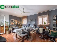 CASA DE 3 PLANTAS A UN PASO DEL CENTRO