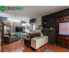 CASA DE 3 PLANTAS A UN PASO DEL CENTRO