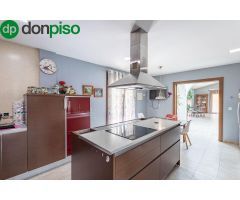 EXCLUSIVIDAD, ESPACIO Y LUJO EN CORTIJO DE SAN JAVIER – ¡UN CHALET ÚNICO!