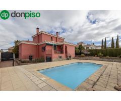 CHALET EN VIÑAS DEL REY, OTURA