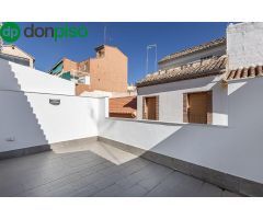 Vivienda junto a plaza Mariana Pineda