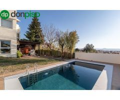 CHALET CON VISTAS IMPRESIONANTES EN EL SERRALLO
