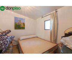 Casa rural con 300 olivos de riego y almendras