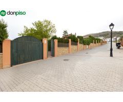 CHALET URB. CAÑADAS DEL PARQUE (DILAR)
