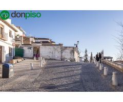 SOLAR EN EL ALBAYCIN CON PROYECTO