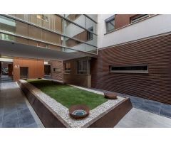 Magnífico piso con altas calidades con piscina, plaza de garaje y trastero. Novocampus.