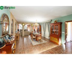 ???? ¡Espectacular chalet con piscina, jardines y salón de fiestas en Puerto Lope (Moclín)!