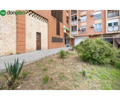 ¡Oportunidad! Se vende local con negocio de heladería en pleno funcionamiento. Parque Nueva Granada
