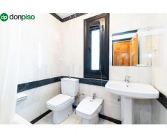 Exclusiva vivienda en El Serrallo con jardín, apartamento independiente y espectaculares vistas