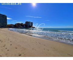 Se vende apartamento en Oropesa del Mar, junto a la Playa de la Concha.
