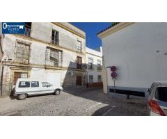 CASA A RESTAURAR EN EL CASCO HISTÓRICO.