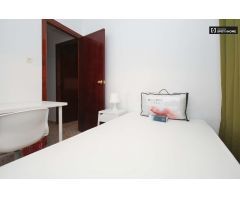 Acogedora habitación con calefacción en piso compartido, Ronda