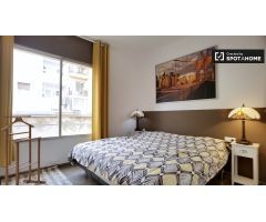Elegante apartamento de 2 dormitorios en alquiler cerca del Park Güell en Gracia, aparcamiento dispo