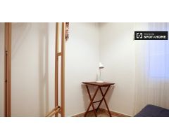 Encantador piso de 3 habitaciones con balcón y aire acondicionado en alquiler en Sant Antoni. cerca 