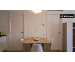 Moderno apartamento de 2 dormitorios en alquiler en Esplugues de Llobregat