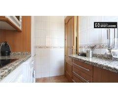 Luminoso apartamento de 3 dormitorios en alquiler en Tetuán