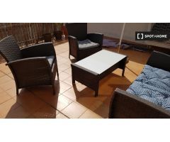 Apartamento de 3 dormitorios en alquiler cerca de Mercat del Ninot en LEsquerra de lEixample