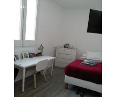 Acogedora habitación en alquiler, apartamento de 9 habitaciones, Prat de LLobregat.