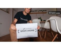 Amplia habitación en alquiler en apartamento de 6 dormitorios en Centro.