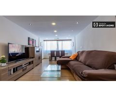 Amplia habitación con cama doble en alquiler en Benimaclet