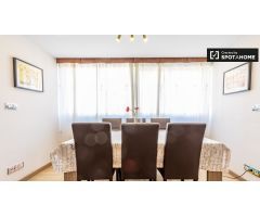 Amplia habitación con cama doble en alquiler en Benimaclet