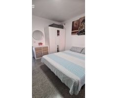 Habitación luminosa en alquiler en apartamento de 2 dormitorios en Horta