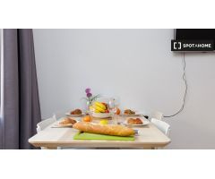 Habitación en alquiler en el apartamento de 3 habitaciones L’Hospitalet, Barcelona